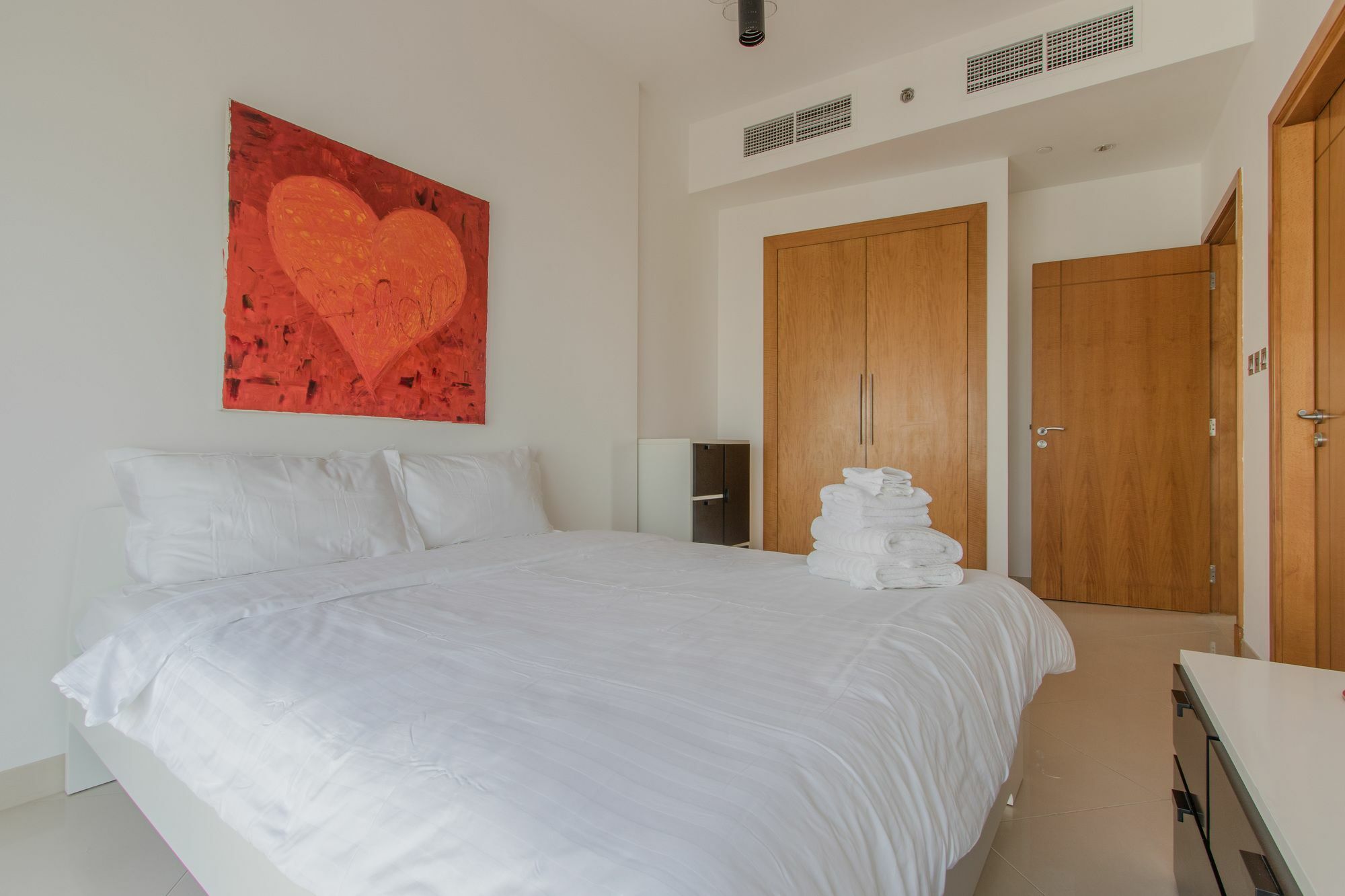 Dhh - Trident Grand Dubai